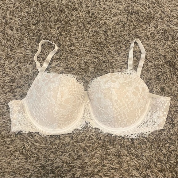 Victoria's Secret Other - Victoria’s Secret Lace Bra